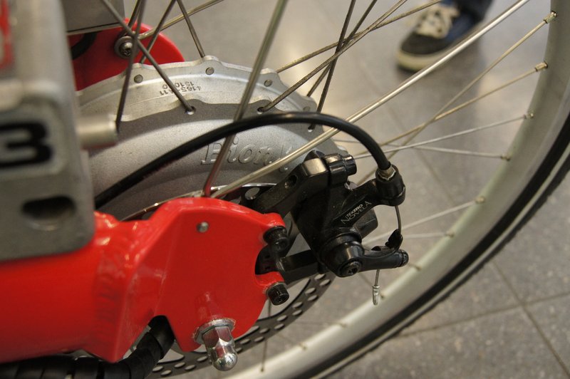 BionX Heckantrieb mit 3 Gang Nabenschaltung und Scheibenbremse,  Foto: e-Rad Hafen